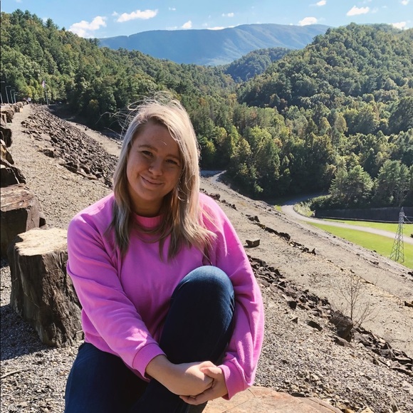 Meet your Posher - Picture 1 of 1